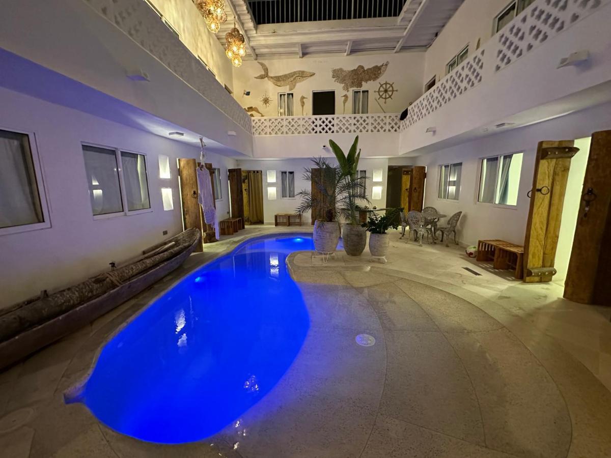 Hostel El Faro *